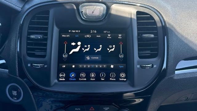 2018 Chrysler 300 S