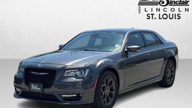 2018 Chrysler 300 S
