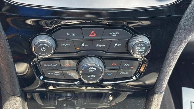 2018 Chrysler 300 S