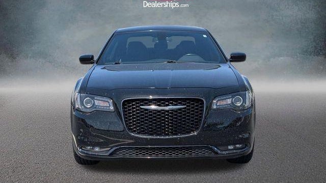 2018 Chrysler 300 S