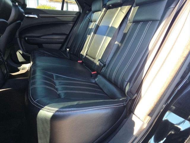 2016 Chrysler 300 - $13,996