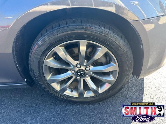 2014 Chrysler 300 - $12,865