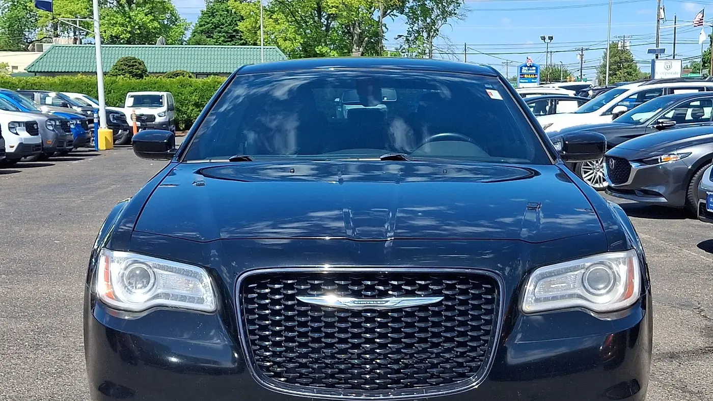 2017 Chrysler 300 S