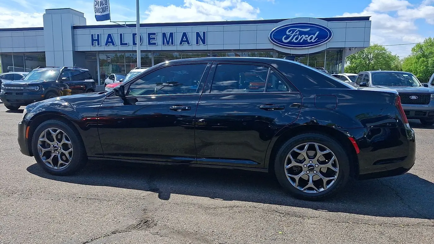 2017 Chrysler 300 S