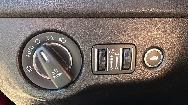 2019 Chrysler 300 S