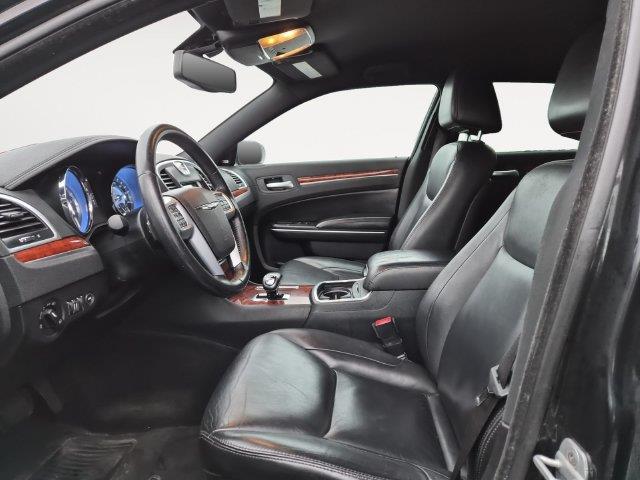 2012 Chrysler 300 - $9,561