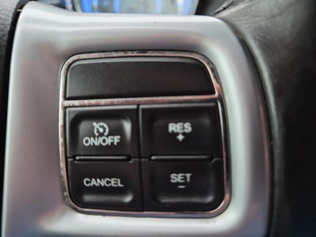 2012 Chrysler 300 - $9,561