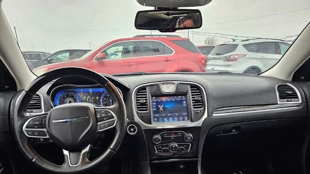 2017 Chrysler 300 C