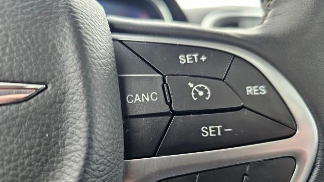 2017 Chrysler 300 C