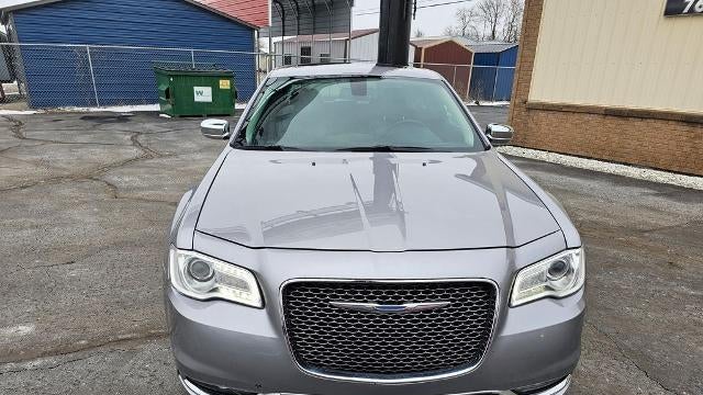 2017 Chrysler 300 C