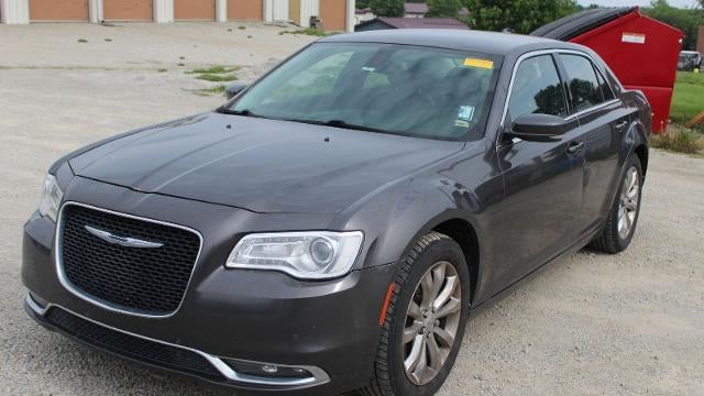 2015 Chrysler 300 Limited