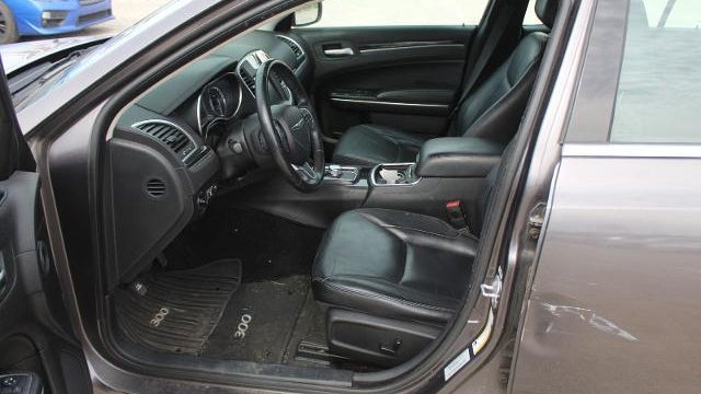2015 Chrysler 300 Limited
