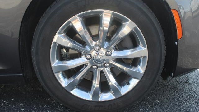 2015 Chrysler 300 Limited