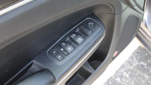 2015 Chrysler 300 Limited