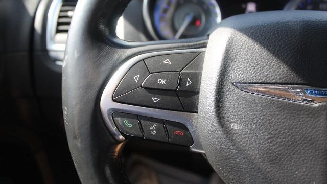 2015 Chrysler 300 Limited
