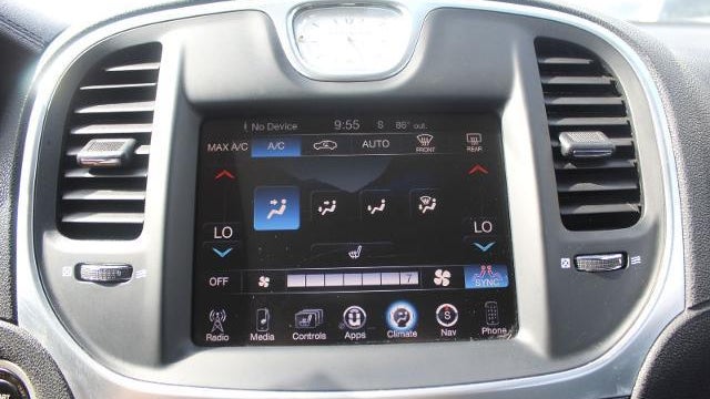 2015 Chrysler 300 Limited