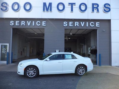 2021 Chrysler 300 AWD Touring 4DR Sedan