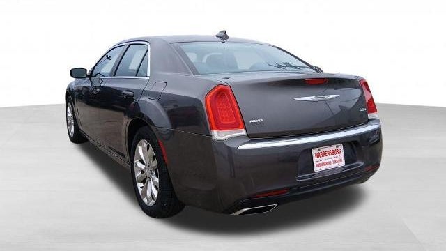 2015 Chrysler 300 Limited