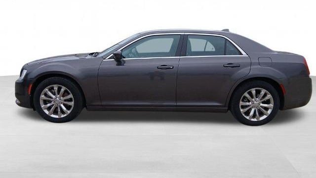 2015 Chrysler 300 Limited