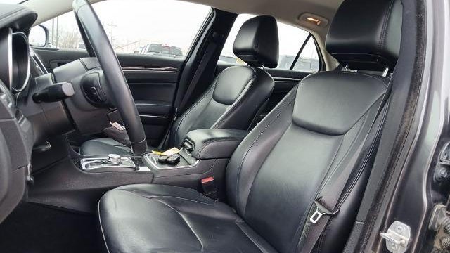 2015 Chrysler 300 Limited