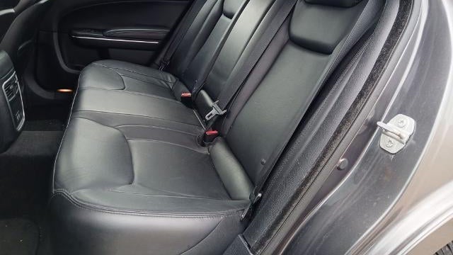 2015 Chrysler 300 Limited