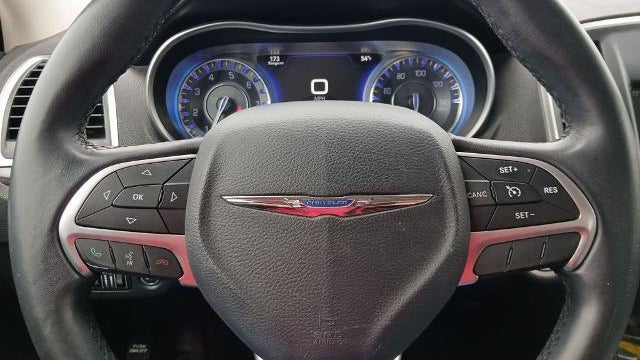 2015 Chrysler 300 Limited