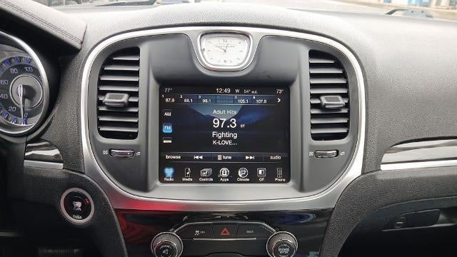 2015 Chrysler 300 Limited