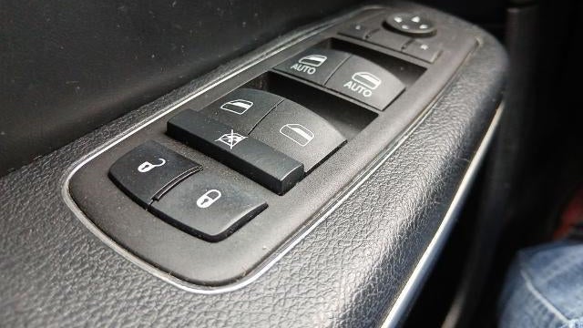 2015 Chrysler 300 Limited