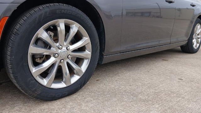 2015 Chrysler 300 Limited