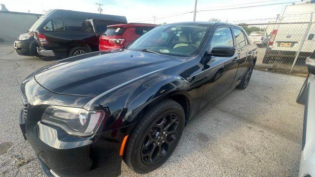 2021 Chrysler 300 Touring