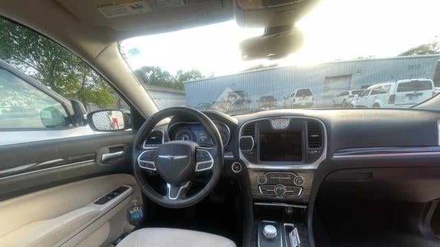 2021 Chrysler 300 Touring