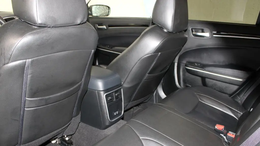 2023 Chrysler 300 Touring