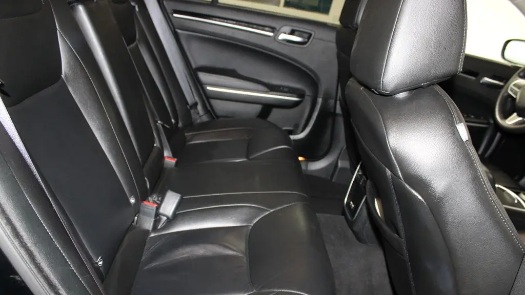 2023 Chrysler 300 Touring