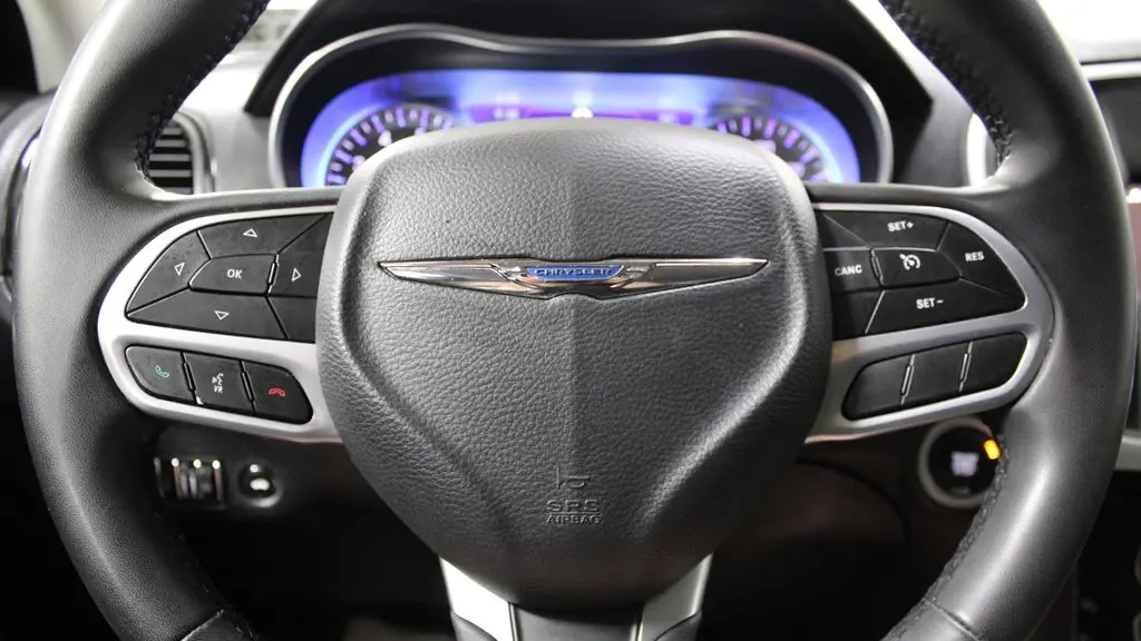 2023 Chrysler 300 Touring