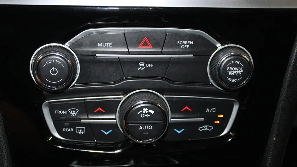 2023 Chrysler 300 Touring