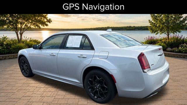2021 Chrysler 300 Touring