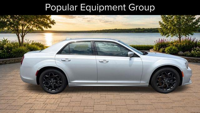 2021 Chrysler 300 Touring