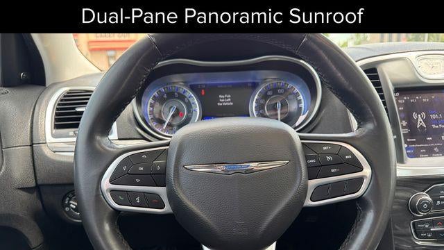 2021 Chrysler 300 Touring