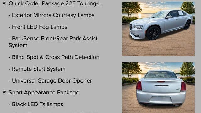 2021 Chrysler 300 Touring