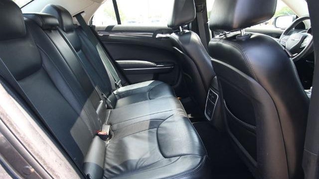 2017 Chrysler 300 Limited