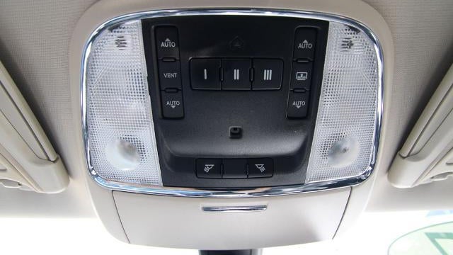 2017 Chrysler 300 Limited