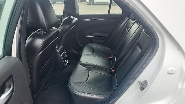 2013 Chrysler 300 Base