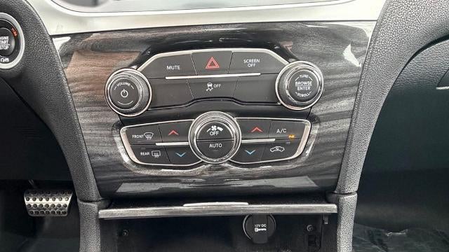 2019 Chrysler 300 Touring