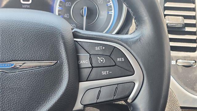2015 Chrysler 300 Limited