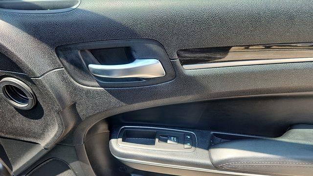 2015 Chrysler 300 Limited