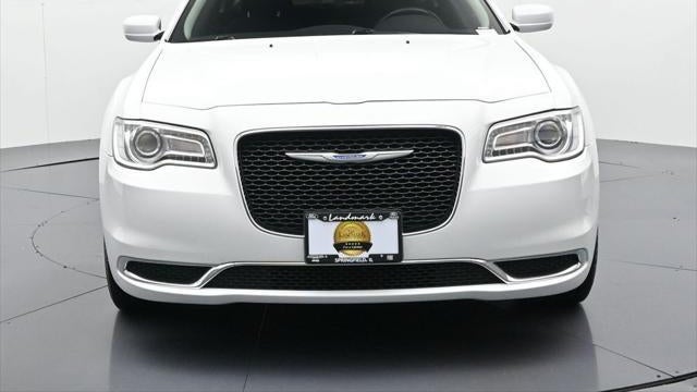 2022 Chrysler 300 Touring