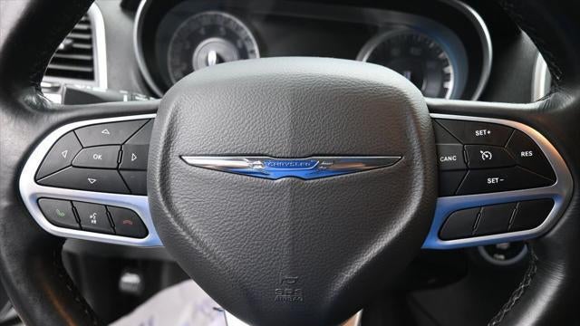 2022 Chrysler 300 Touring