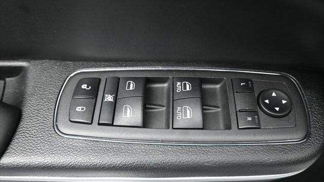 2022 Chrysler 300 Touring