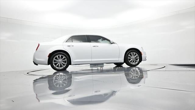 2022 Chrysler 300 Touring