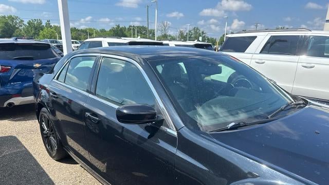 2014 Chrysler 300 Base